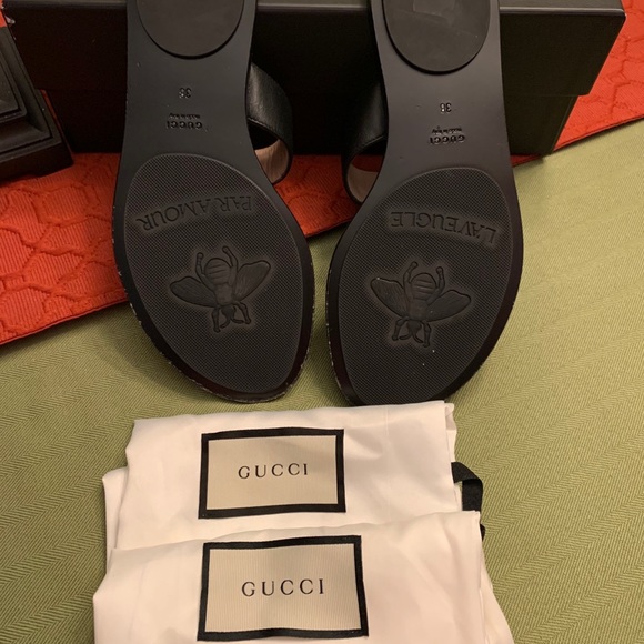 Gucci Marmont Leather Sandals - Picture 5 of 6